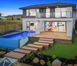 Glass Swimming Pool Fencing in Melbourne | Clear Brilliance